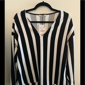 Zara top. Brand new with tag never worn